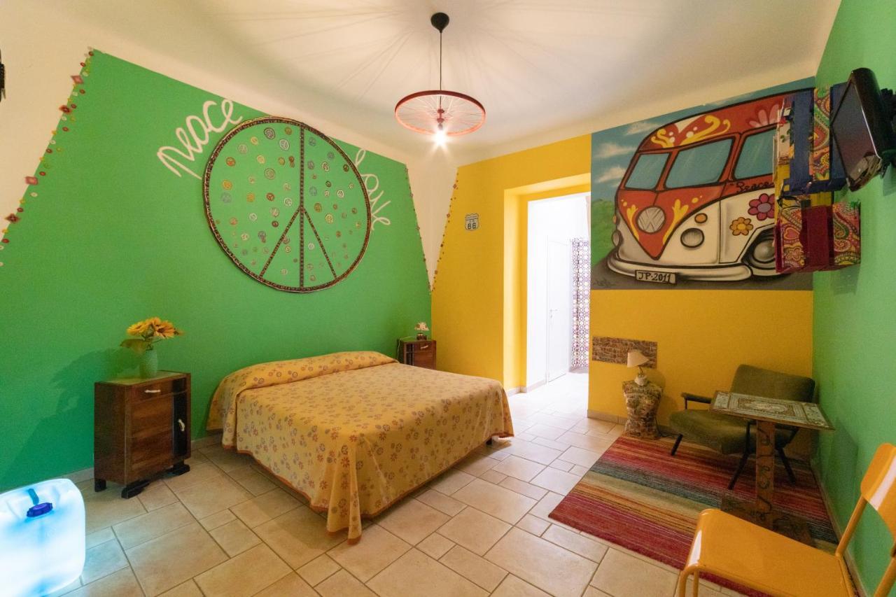Bed and breakfast Art Joyful People Alberobello